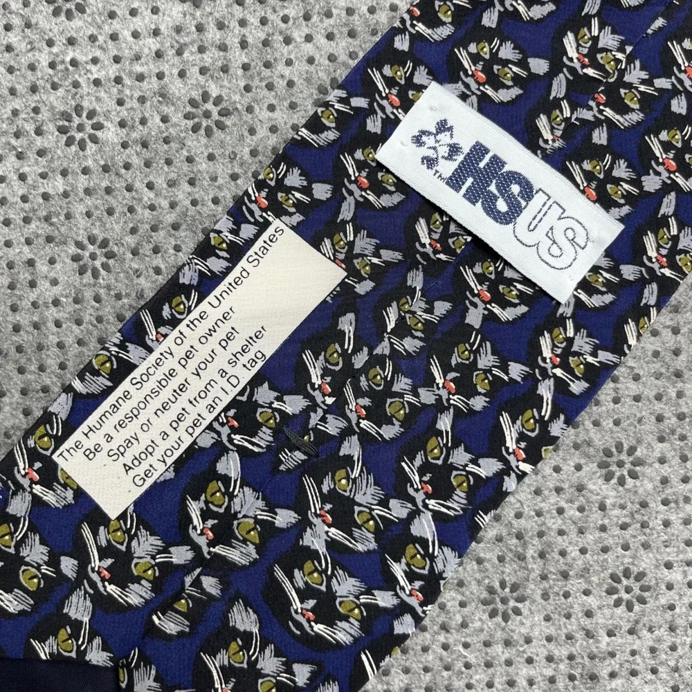 Vintage HSUS Humane Society Cat Portrait Silk Tie Calico Novelty Men Necktie USA
